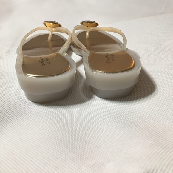 Vera Wang Bauble Beige Mist Sandals - Picture 6 of 7