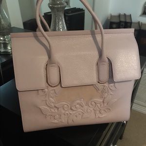 🌺Maybe trade for Chanel🌺