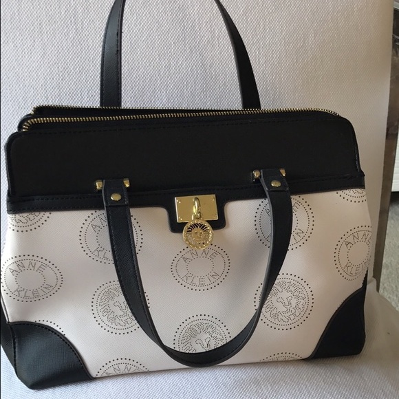 Handbag - Picture 1 of 2