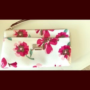 Wristlet