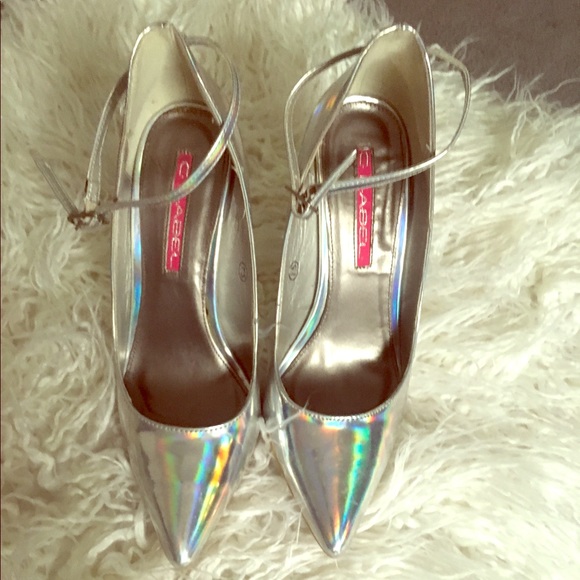 c label Shoes - Iridescent pointed toe strap heel NEW size 7.5