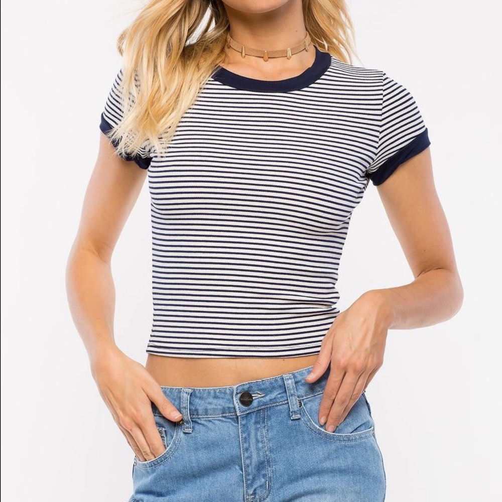 👚🆕 Everyday Striped Crop Tee 👚💲PRICE FIRM‼️ - Picture 2 of 5