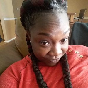 Meet your Posher, Deonna chasen dpaper