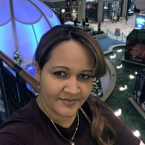 Meet your Posher, Yoly