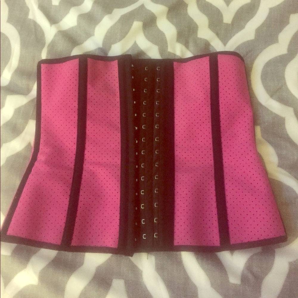 Waist trainer