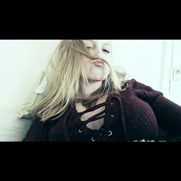 Meet your Posher, Mya - Picture 1 of 1