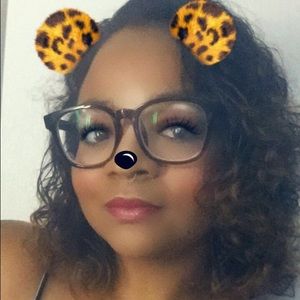 Meet your Posher, Brittne