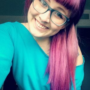 Meet your Posher, Courtney