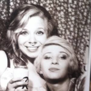 Meet your Posher, Lora