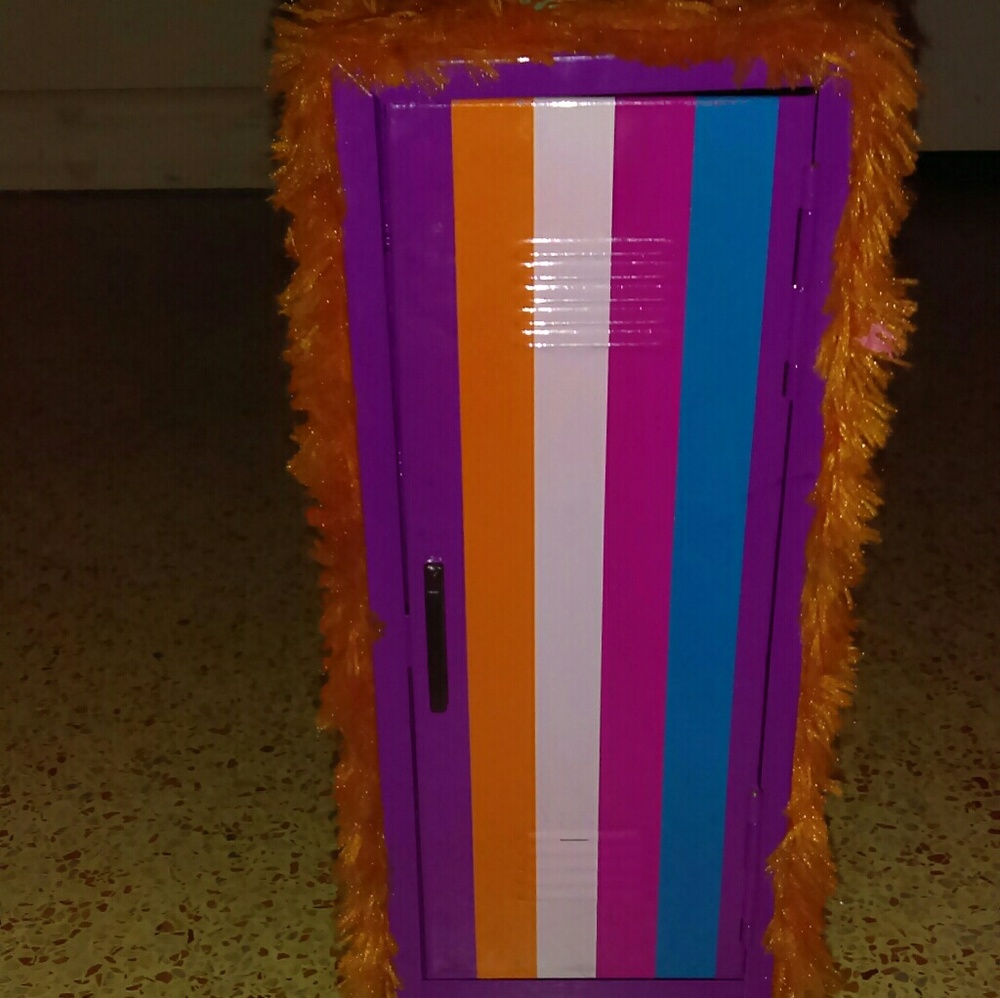 Very cute mini locker