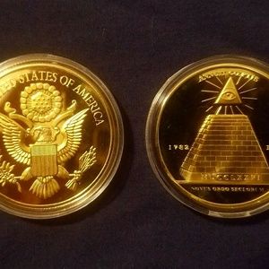 Masonic coin in plastic holder