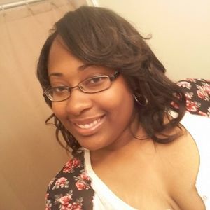 Meet your Posher, Latisha