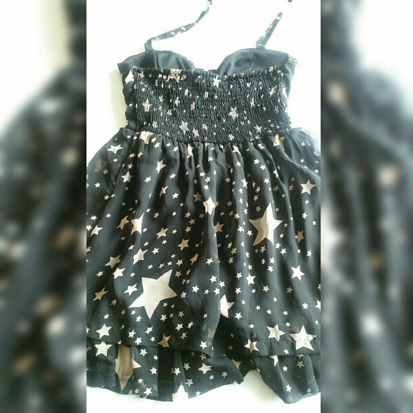 Tiered Ruffled Party Dress - Picture 3 of 4