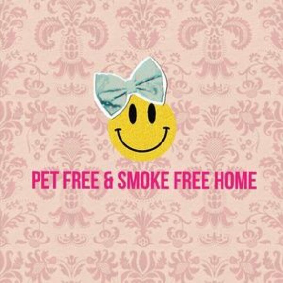 All Items come from a pet/smoke free home - Picture 1 of 1