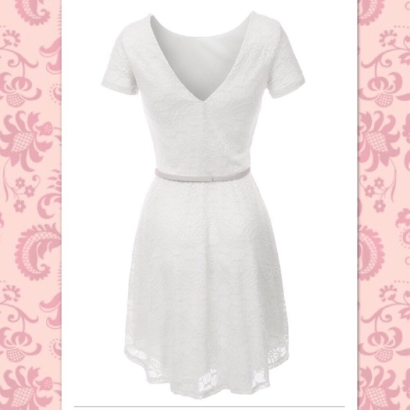 ♡SOLD♡ NWOT ivory lace dress - Picture 2 of 3