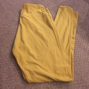LULAROE Mustard Yellow OS Leggings