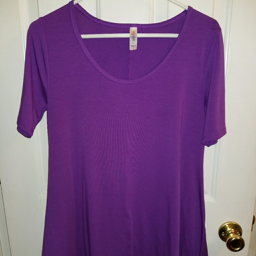 LuLaRoe Size Small Purple Perfect T