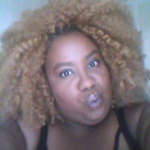 Meet your Posher, Anika