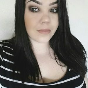 Meet your Posher, Krystal