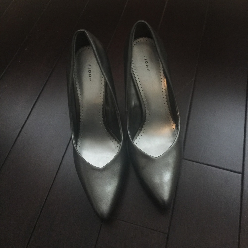 Sliver Grey Heels