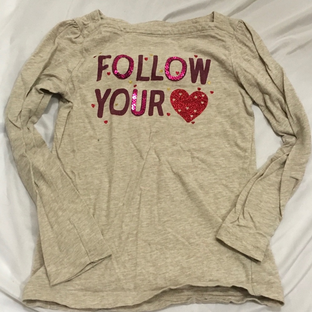 Little girl graphic T