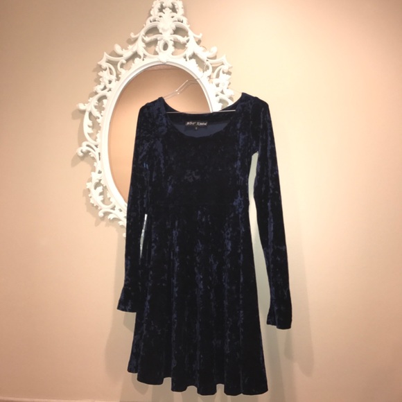Betsey Johnson Dresses & Skirts - 📚 BTS SALE Betsey Johnson velvet dress Sz:S
