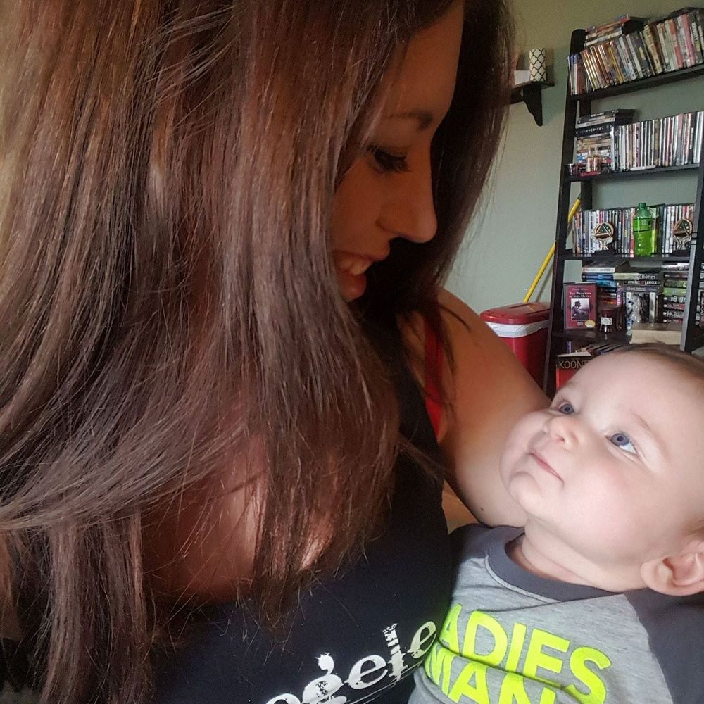 Meet your Posher, Caitlin