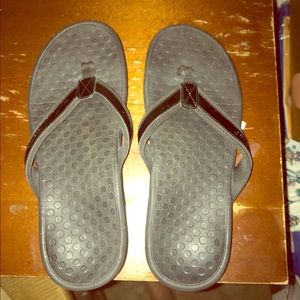 Vionic flip flop