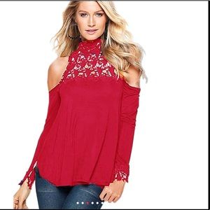 Off shoulder Lacey top Off shoulder Lacey top 