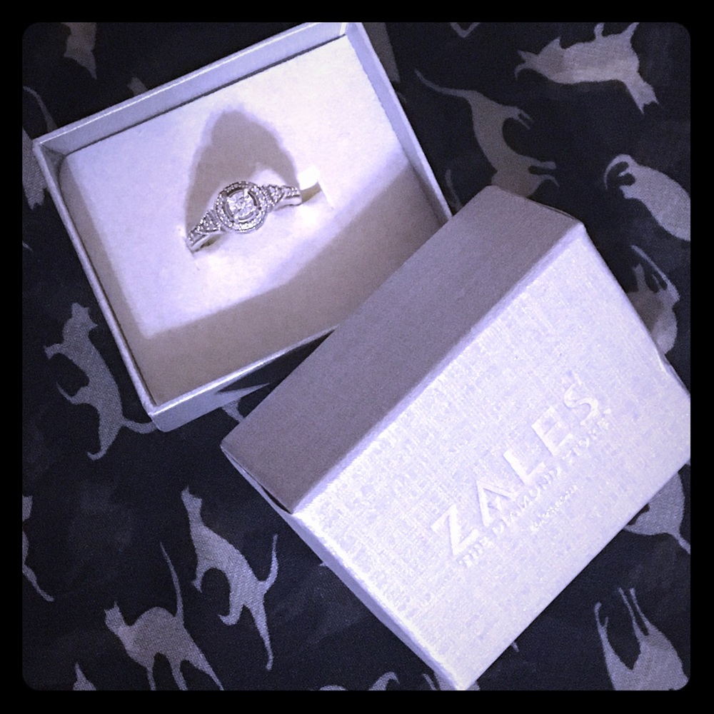 Zales ring
