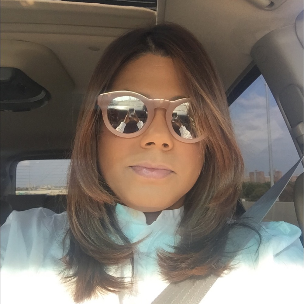 Meet your Posher, Gina