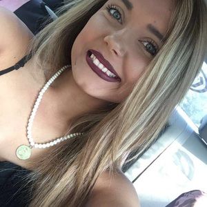 Meet your Posher, Cameron