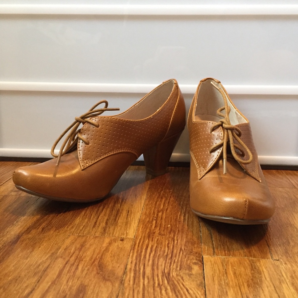 Modcloth Oxford Heels 6.5
