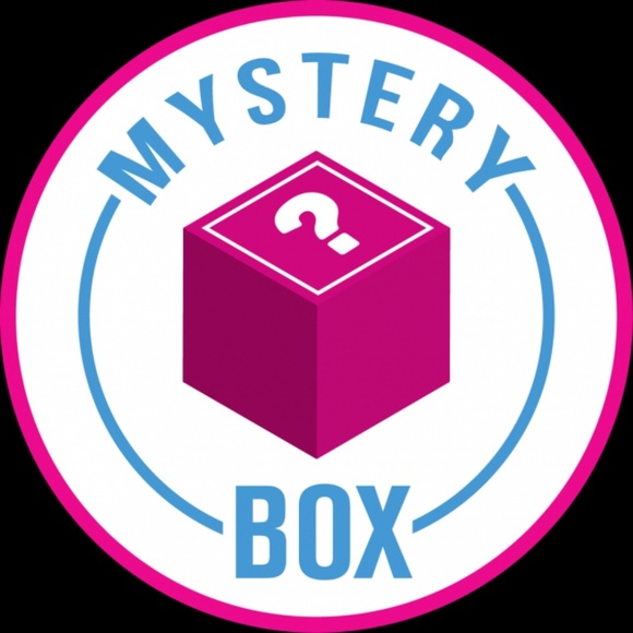 Other - ??$15 Adorable Infant Girl Mystery Box! 5 pieces!