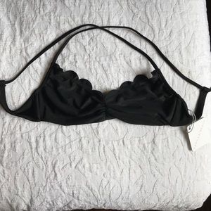 NWT Scalloped Bikini Top