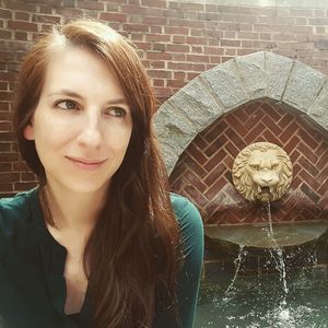 Meet your Posher, Hillary