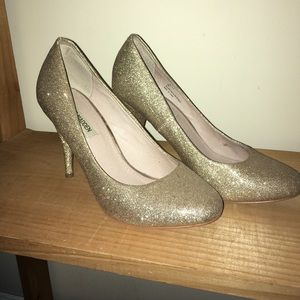 Steve Madden gold glitter heels size 8M