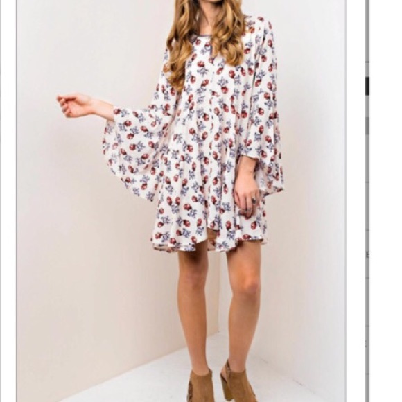 ✨LAST ONE ✨pretty floral dress - Picture 6 of 6