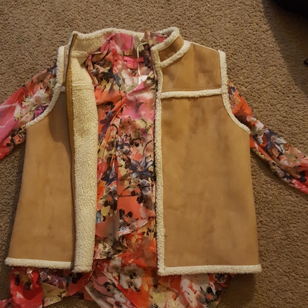 Fall Vest - image 3