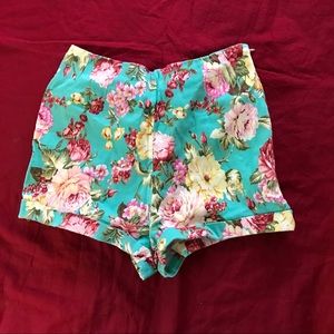 Floral High-Waisted Short