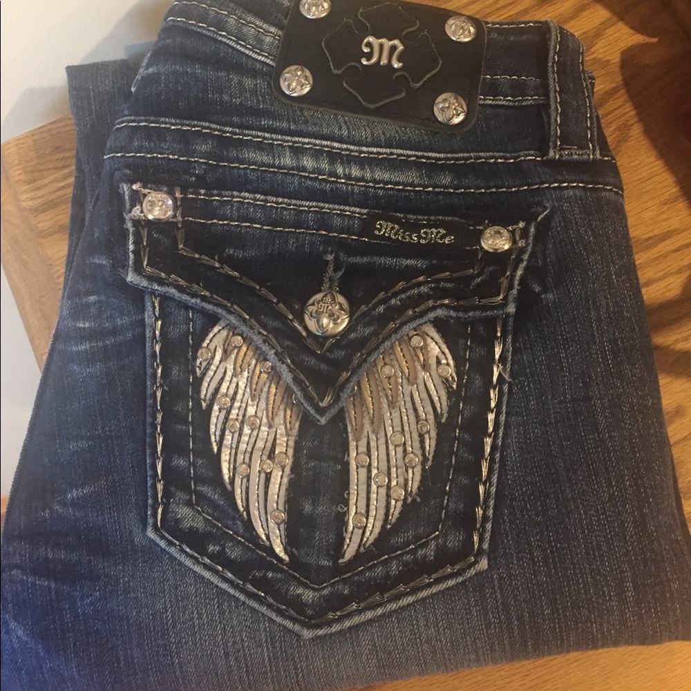 SOLD Miss Me skinny jeans