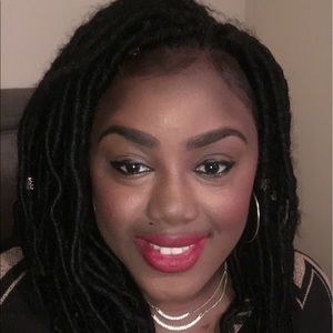 Meet your Posher, Erika