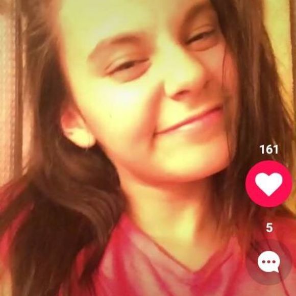 Meet your Posher, Gabrielle - Picture 1 of 1