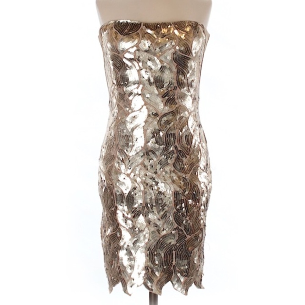 Gold 🌸🌼🌻leaf sequin Bebe dress