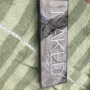Naked Urban Decay Smoky