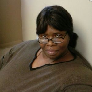 Meet your Posher, Annette