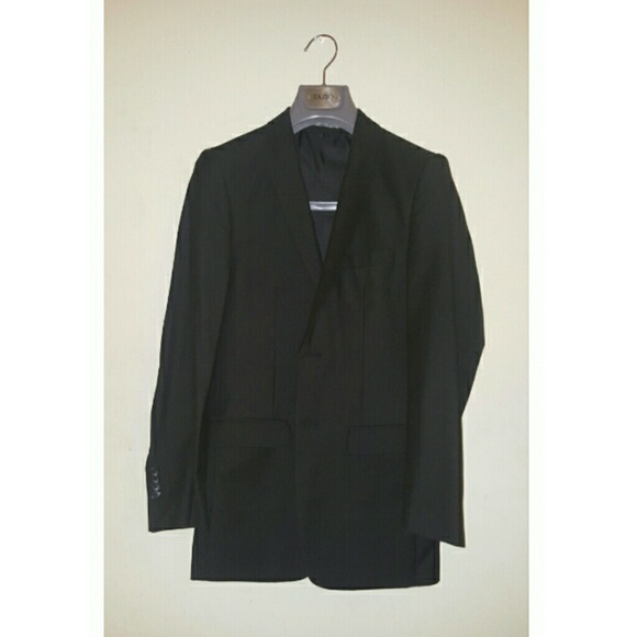 TAZIO Suit - Picture 2 of 7