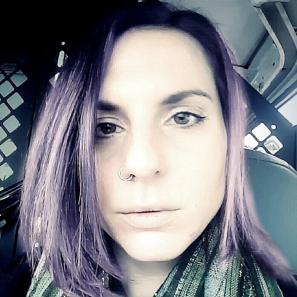 Meet your Posher, Lydra