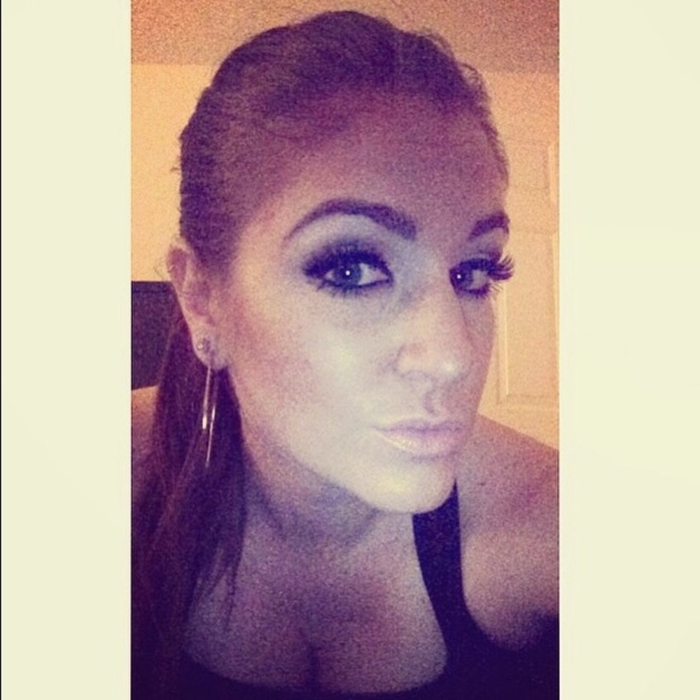 Meet your Posher, Aundria