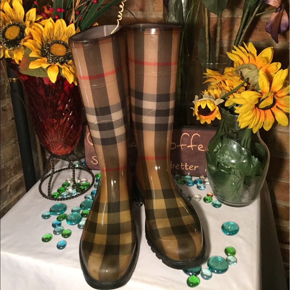 Burberry Rain Boots - Picture 2 of 8